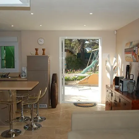 Petite Maison A Juan Les Pins أنتيب